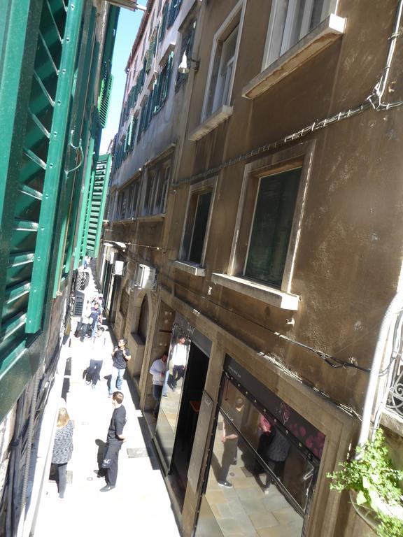 Studio Apartment Mila Split Bagian luar foto